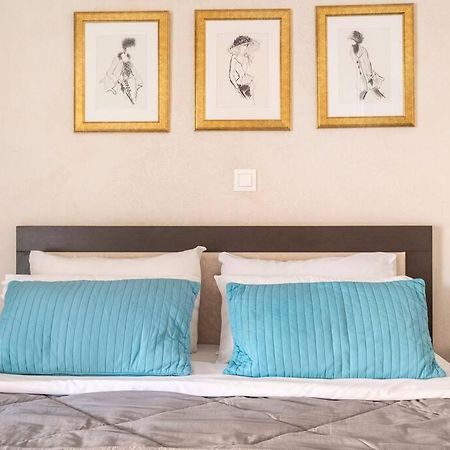 Openair Hot Tub/Big Balcony/Great Boutique Apt Athens Ngoại thất bức ảnh