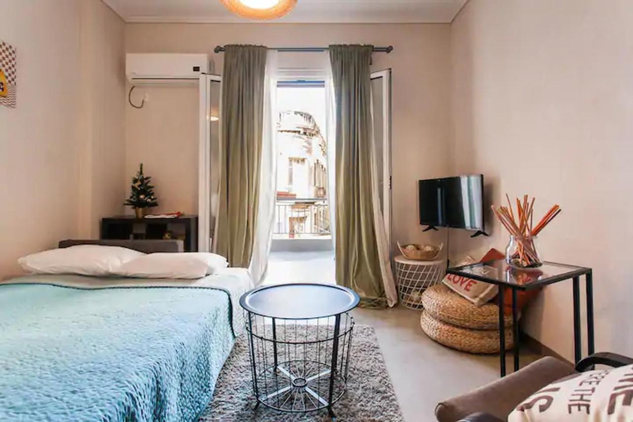 Openair Hot Tub/Big Balcony/Great Boutique Apt Athens Ngoại thất bức ảnh