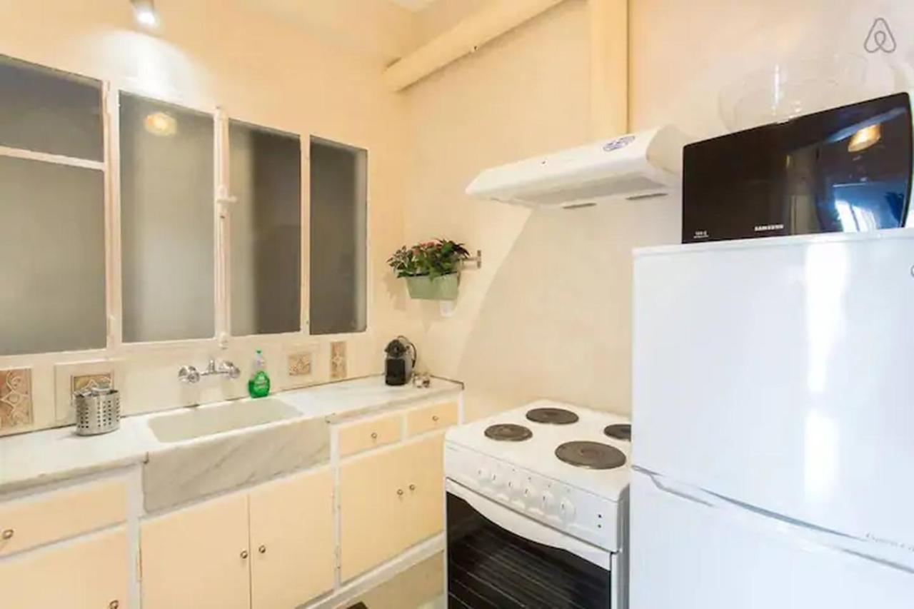 Openair Hot Tub/Big Balcony/Great Boutique Apt Athens Ngoại thất bức ảnh