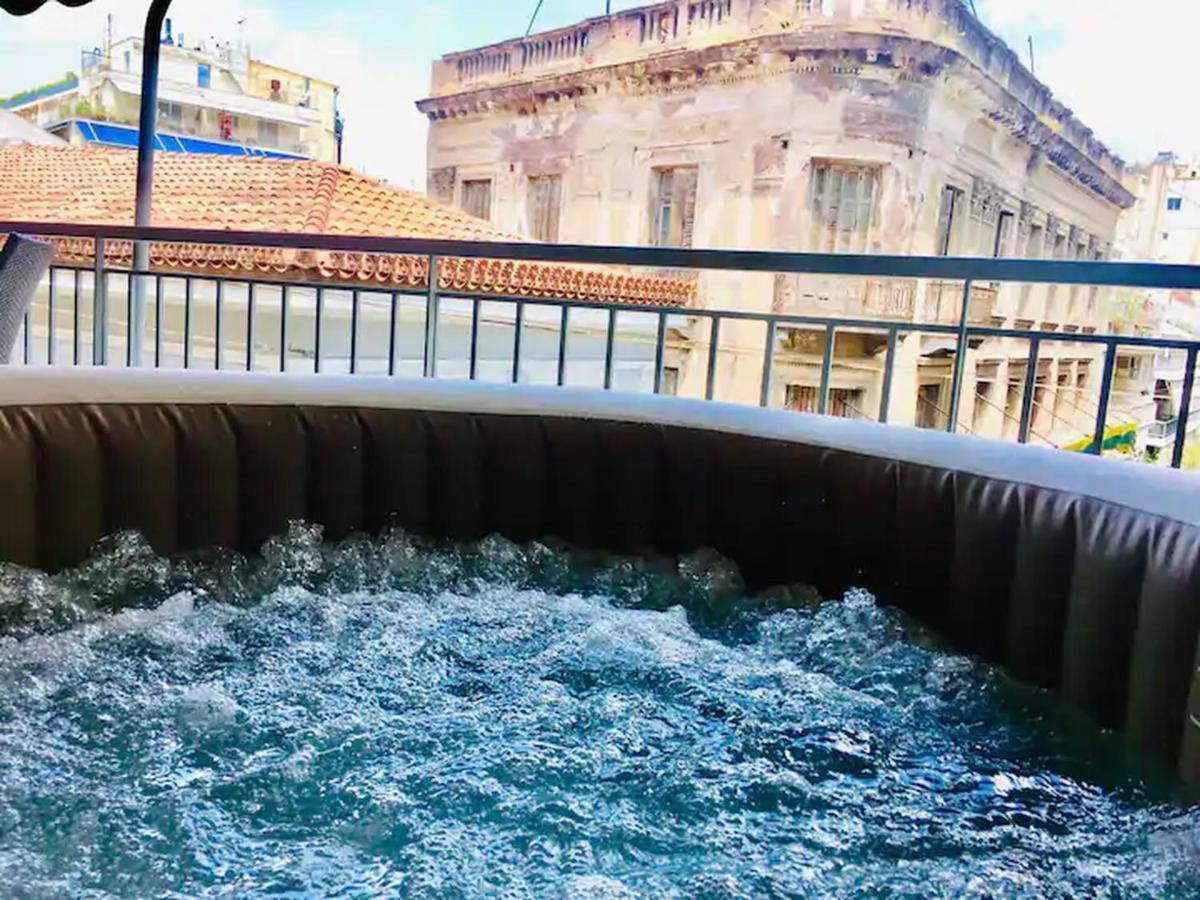 Openair Hot Tub/Big Balcony/Great Boutique Apt Athens Ngoại thất bức ảnh