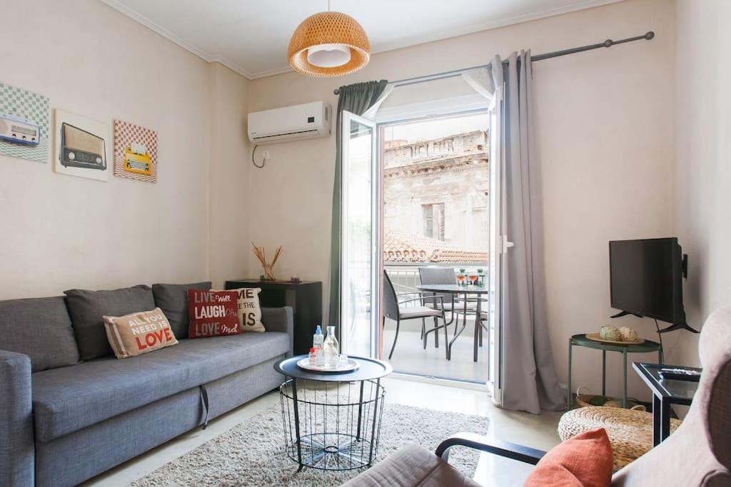 Openair Hot Tub/Big Balcony/Great Boutique Apt Athens Ngoại thất bức ảnh