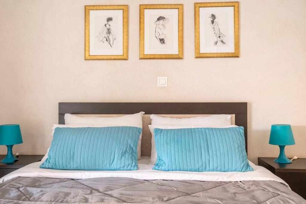 Openair Hot Tub/Big Balcony/Great Boutique Apt Athens Ngoại thất bức ảnh